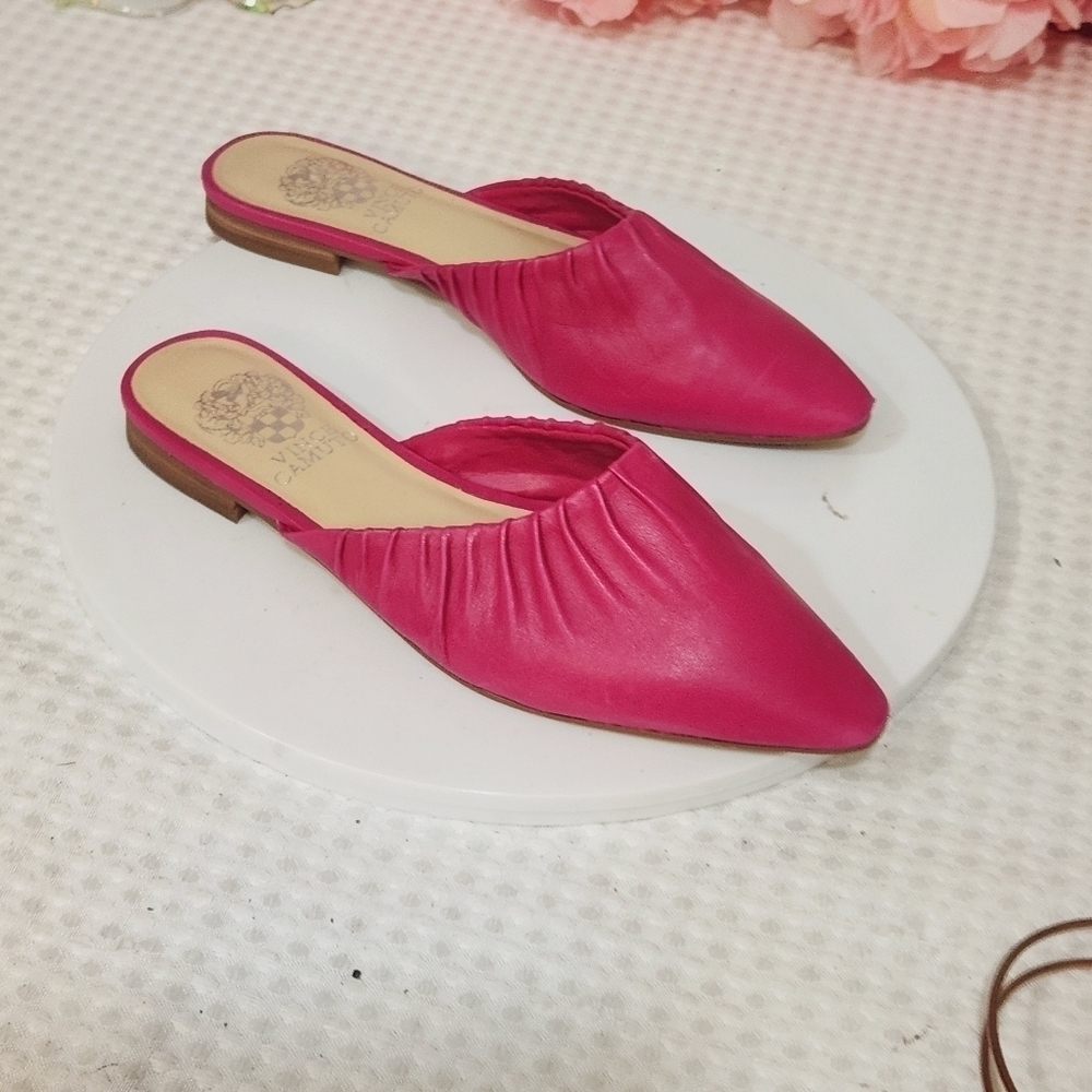 VINCE CAMUTO Women's Hot Pink Pressen Ruched Mules Size 6.5 M - Picture 5 of 10